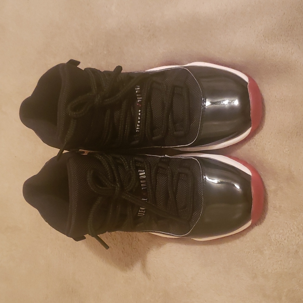 Jordan bred 11 retro